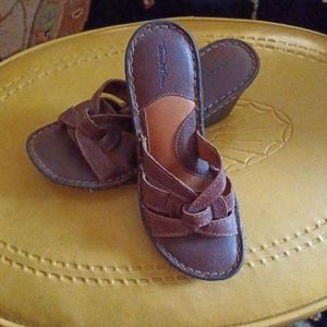 Thom McAn brown Leather Wedge Heel Sandals size 7W